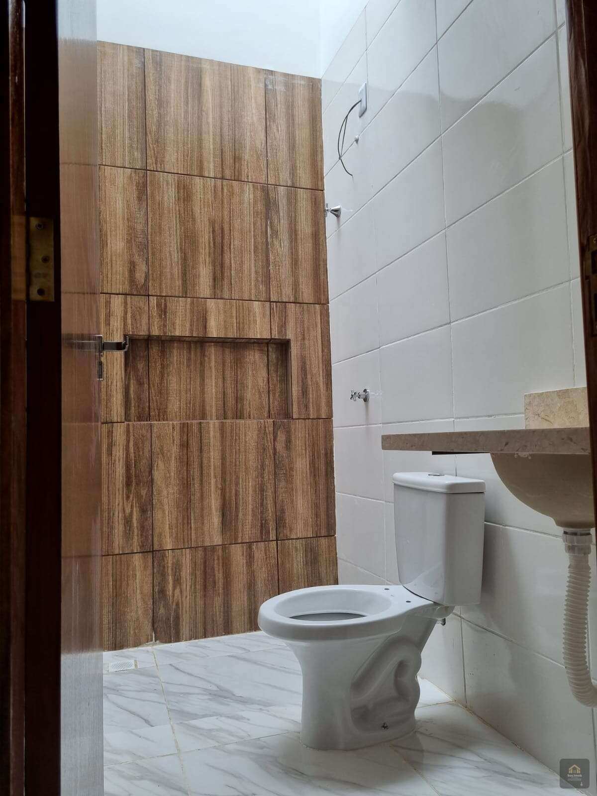 Casa geminada à venda em Sorocaba, Jardim Santa Marta, com 2 quartos, 50m² - Daniela Dias dos Santos Negócios Imobiliários