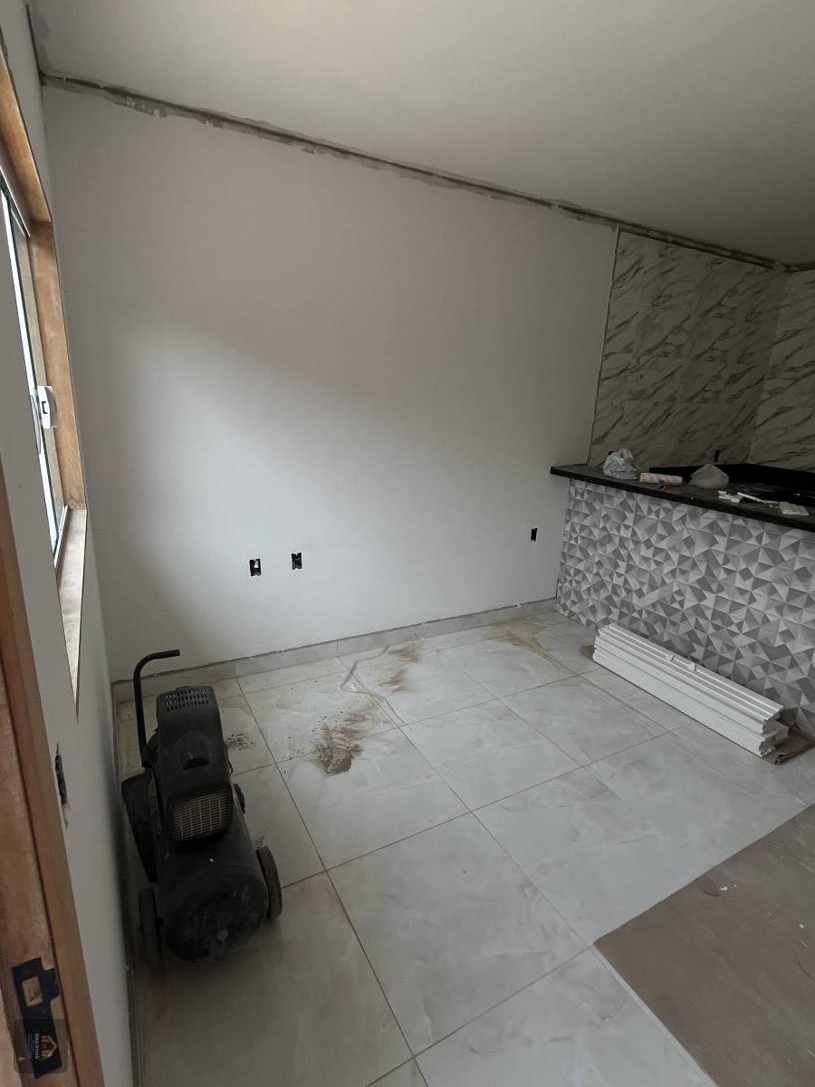 Casa geminada com 2 quartos, 55m², à venda em Sorocaba, Parque São Bento - Daniela Dias dos Santos Negócios Imobiliários