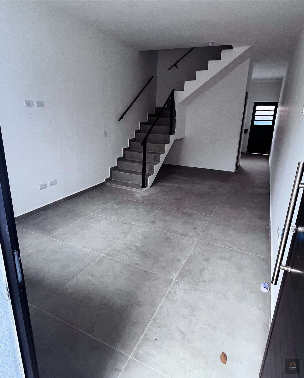 Sobrado à venda em Sorocaba, Jardim Itália, com 2 quartos, 92m² - Daniela Dias dos Santos Negócios Imobiliários