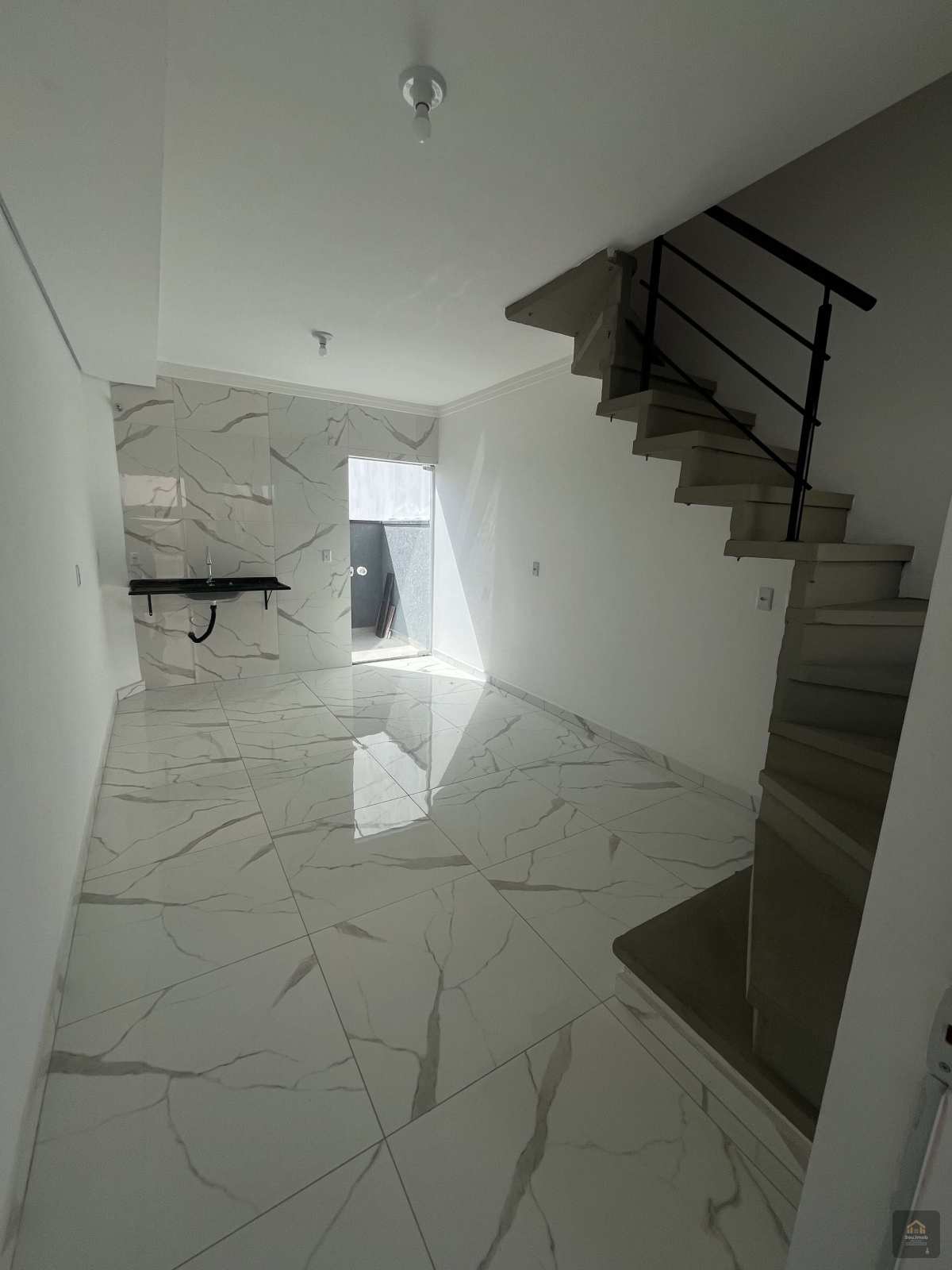 Sobrado à venda em Sorocaba, Jardim Residencial dos Reis, com 2 quartos, 53m² - Daniela Dias dos Santos Negócios Imobiliários