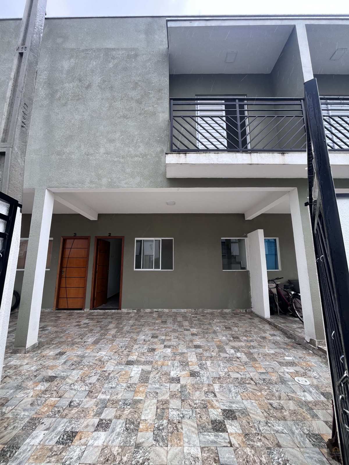 Sobrado Novo no Cajuru - Daniela Dias dos Santos Negócios Imobiliários