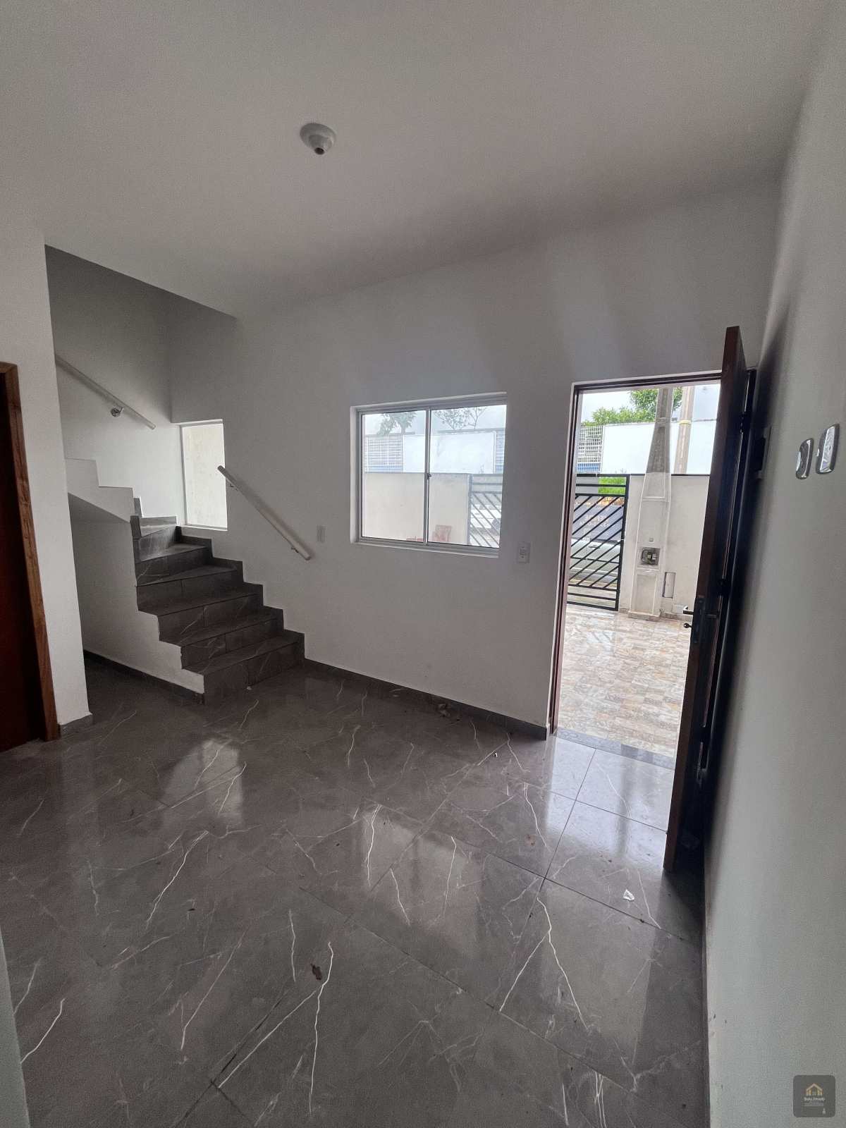 Sobrado Novo no Cajuru - Daniela Dias dos Santos Negócios Imobiliários